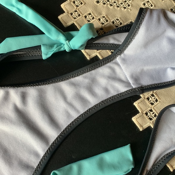 3/10$ Bikini bottom - Picture 3 of 4